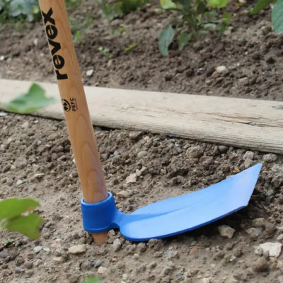 Aixada llarga forjada amb mànec de fusta 30 cm