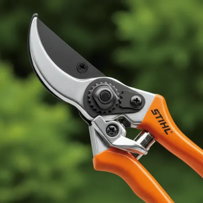 Tijeras de jardinero básica PG10 STIHL