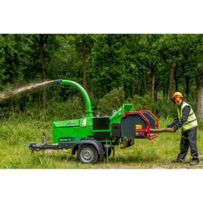 Alquiler de Biotrituradora remolque GreenMech Arborist 150