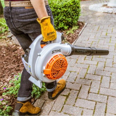 Alquiler de Soplador de mano BG 56 STIHL
