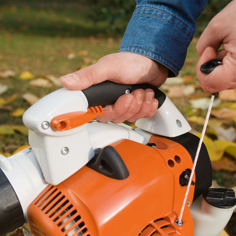 Alquiler de Soplador de mano BG 56 STIHL